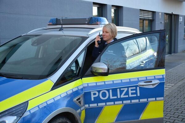 Exhibitionist zeigt sich in schamverletzender Weise